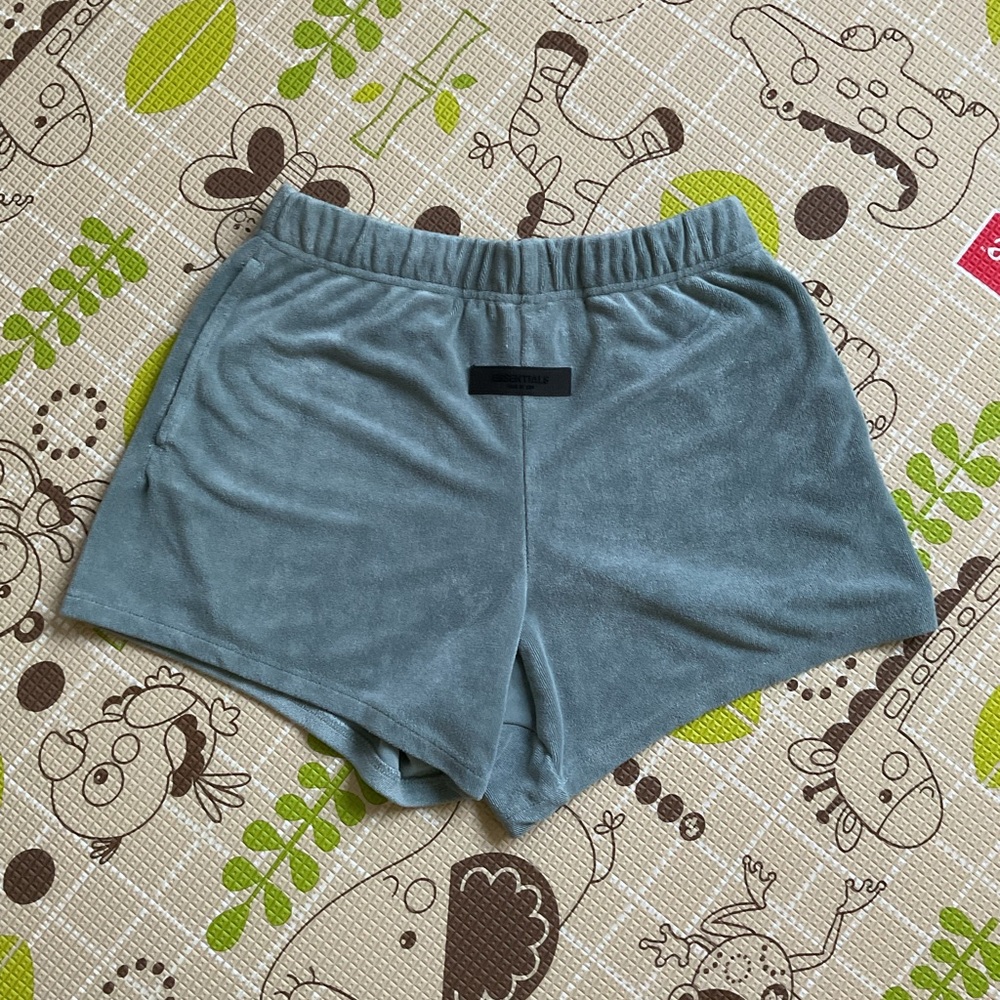 Fear of God Essentials Women's Shorts Size 10 EUC. Green